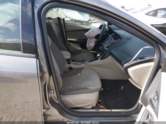 2013 Ford Focus Se მანქანა იყიდება აუქციონზე, vin: 1FADP3K24DL253927, აუქციონის ნომერი: 45071241