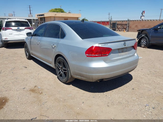 45071254 :رقم المزاد ، 1VWBS7A34FC078774 vin ، 2015 Volkswagen Passat 1.8t Sport مزاد بيع