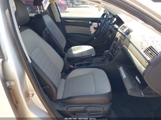 45071254 :رقم المزاد ، 1VWBS7A34FC078774 vin ، 2015 Volkswagen Passat 1.8t Sport مزاد بيع