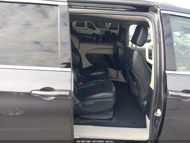 Chrysler Pacifica Hybrid Touring L 2021 2C4RC1L71MR602897 Image 8
