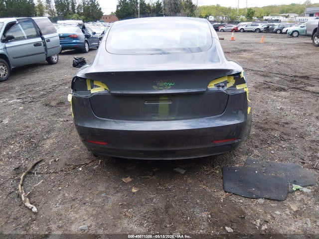 2019 Tesla Model 3 Long Range/mid Range/standard Range/standard Range Plus მანქანა იყიდება აუქციონზე, vin: 5YJ3E1EAXKF411318, აუქციონის ნომერი: 45071308