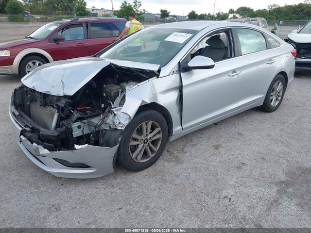 Продаж на аукціоні авто 2015 Hyundai Sonata Se, vin: 5NPE24AF7FH165954, номер лоту: 45071315