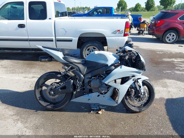 45071318 :رقم المزاد ، JH2PC40098M104835 vin ، 2008 Honda Cbr600 Rr مزاد بيع