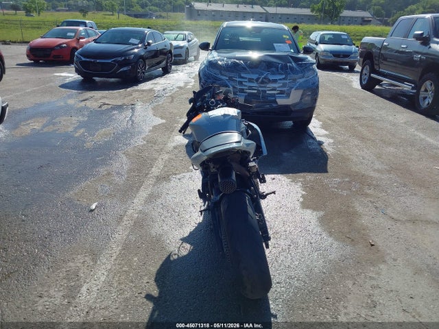 45071318 :رقم المزاد ، JH2PC40098M104835 vin ، 2008 Honda Cbr600 Rr مزاد بيع
