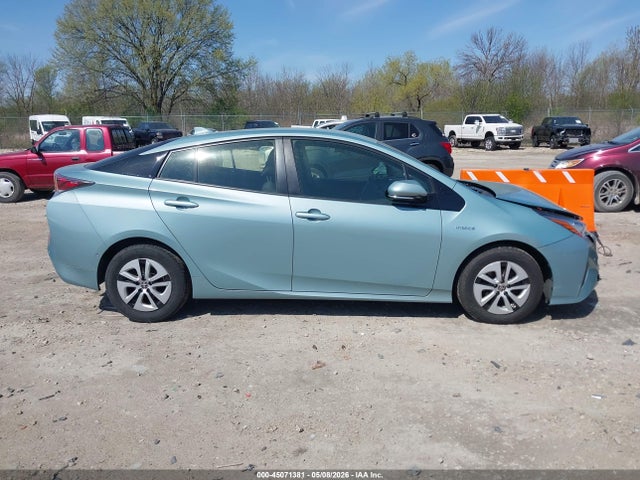 45071381 :رقم المزاد ، JTDKBRFU0H3043149 vin ، 2017 Toyota Prius Two مزاد بيع