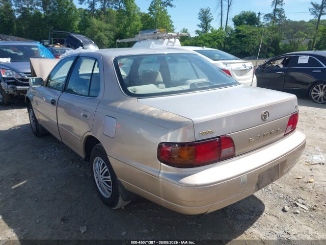 45071387 :رقم المزاد ، 4T1BG12K3TU791643 vin ، 1996 Toyota Camry Dx/le/xle مزاد بيع