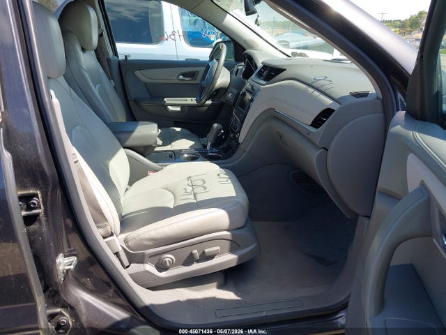 Продажа на аукционе авто 2015 Chevrolet Traverse 2lt, vin: 1GNKVHKD2FJ165678, номер лота: 45071436