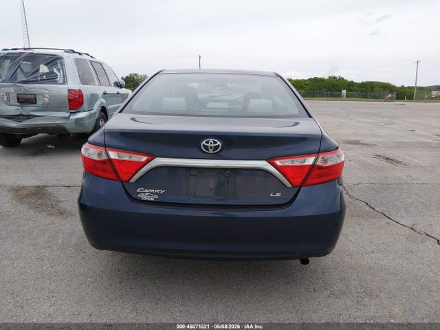 2015 Toyota Camry Le მანქანა იყიდება აუქციონზე, vin: 4T1BF1FK9FU961070, აუქციონის ნომერი: 45071521