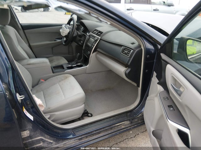 2015 Toyota Camry Le მანქანა იყიდება აუქციონზე, vin: 4T1BF1FK9FU961070, აუქციონის ნომერი: 45071521