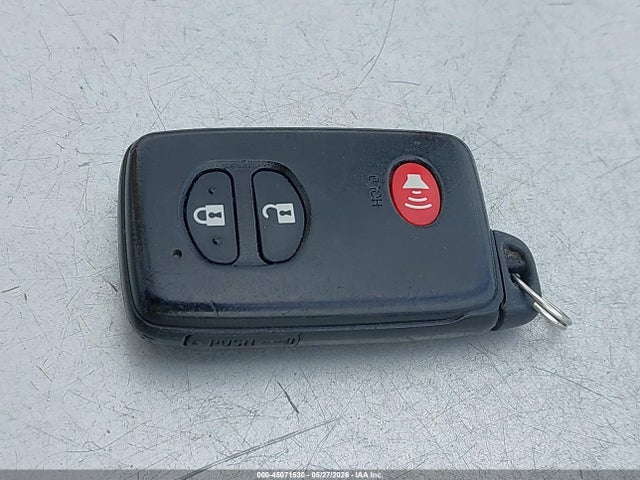 Продажа на аукционе авто 2013 Toyota Prius Three, vin: JTDKN3DU2D1620194, номер лота: 45071530