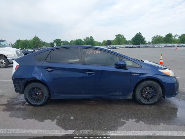 Продажа на аукционе авто 2013 Toyota Prius Three, vin: JTDKN3DU2D1620194, номер лота: 45071530