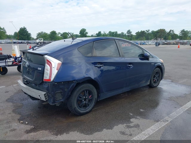 Продажа на аукционе авто 2013 Toyota Prius Three, vin: JTDKN3DU2D1620194, номер лота: 45071530