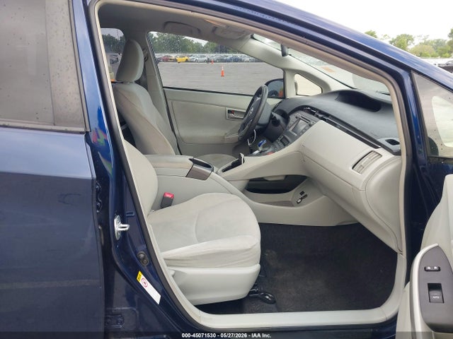 Продажа на аукционе авто 2013 Toyota Prius Three, vin: JTDKN3DU2D1620194, номер лота: 45071530