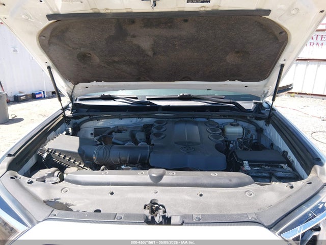 45071561 :رقم المزاد ، JTEBU5JRXK5661432 vin ، 2019 Toyota 4runner Trd Off Road Premium مزاد بيع