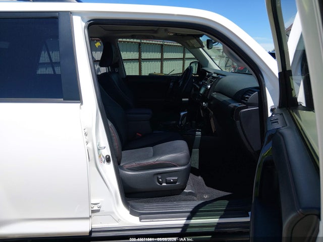 45071561 :رقم المزاد ، JTEBU5JRXK5661432 vin ، 2019 Toyota 4runner Trd Off Road Premium مزاد بيع