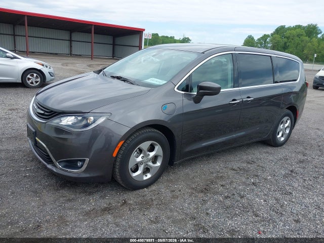 Продаж на аукціоні авто 2017 Chrysler Pacifica Hybrid Touring Plus, vin: 2C4RC1H70HR765071, номер лоту: 45071571