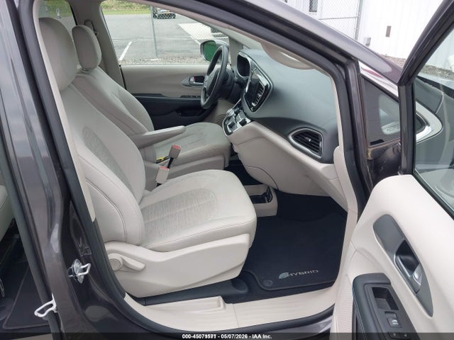 Продаж на аукціоні авто 2017 Chrysler Pacifica Hybrid Touring Plus, vin: 2C4RC1H70HR765071, номер лоту: 45071571