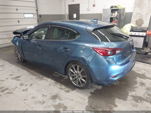 45071574 :رقم المزاد ، 3MZBN1L37JM239322 vin ، 2018 Mazda Mazda3 Touring مزاد بيع