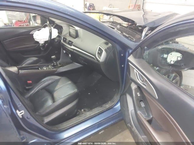 45071574 :رقم المزاد ، 3MZBN1L37JM239322 vin ، 2018 Mazda Mazda3 Touring مزاد بيع