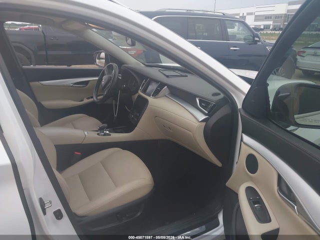 Продажа на аукционе авто 2020 Infiniti Qx50 Luxe, vin: 3PCAJ5M13LF101184, номер лота: 45071597