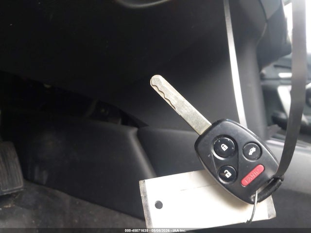 45071635 :رقم المزاد ، 1HGCS1B73BA010527 vin ، 2011 Honda Accord 2.4 Ex مزاد بيع