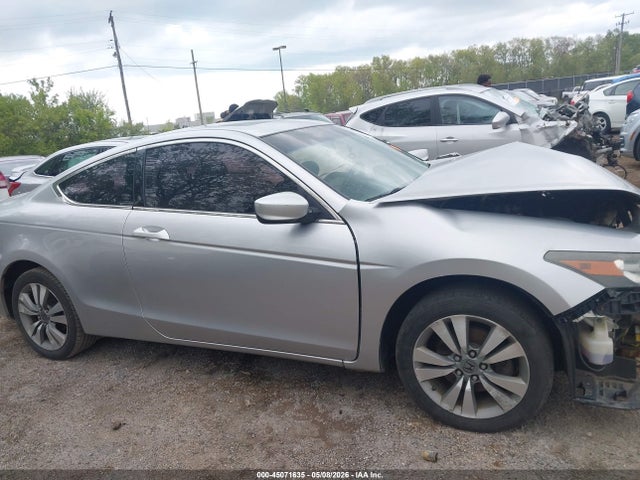 45071635 :رقم المزاد ، 1HGCS1B73BA010527 vin ، 2011 Honda Accord 2.4 Ex مزاد بيع