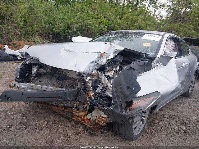 45071635 :رقم المزاد ، 1HGCS1B73BA010527 vin ، 2011 Honda Accord 2.4 Ex مزاد بيع