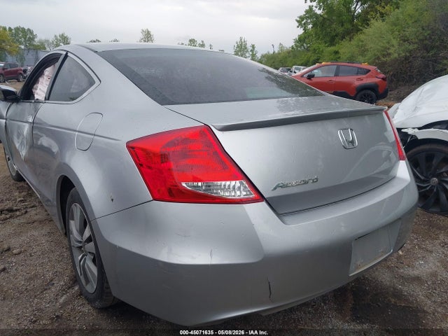 45071635 :رقم المزاد ، 1HGCS1B73BA010527 vin ، 2011 Honda Accord 2.4 Ex مزاد بيع