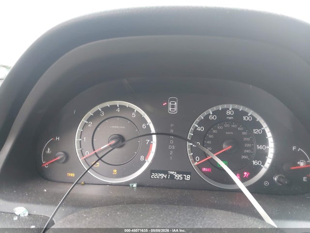 45071635 :رقم المزاد ، 1HGCS1B73BA010527 vin ، 2011 Honda Accord 2.4 Ex مزاد بيع
