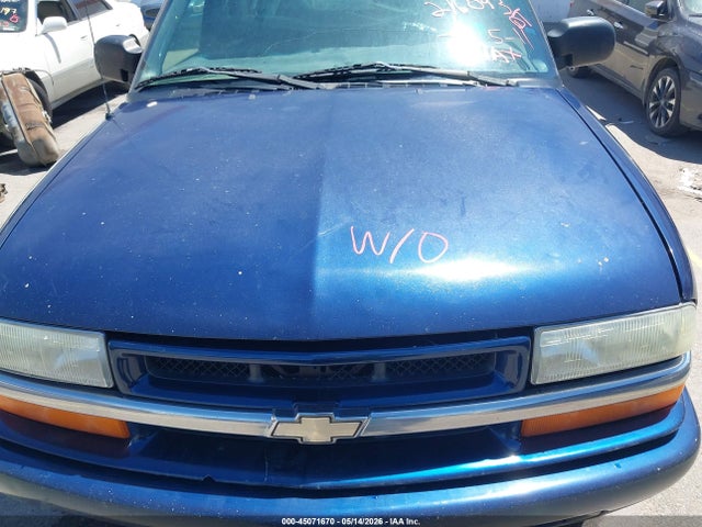 Aukcja sprzedaży 2002 Chevrolet Blazer Ls, vin: 1GNCT18W22K216093, numer aukcji: 45071670