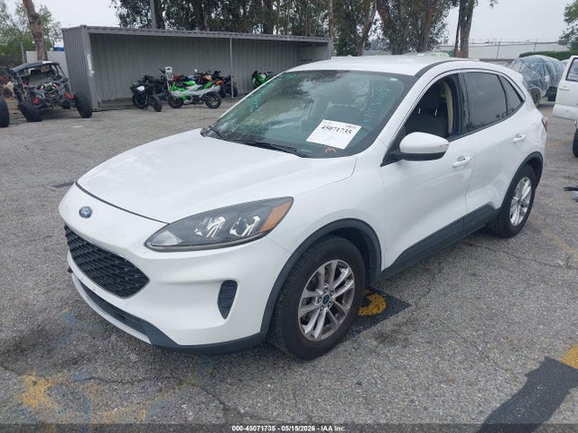 Ford ESCAPE SE 2020 1FMCU0G64LUB83682 Image 2