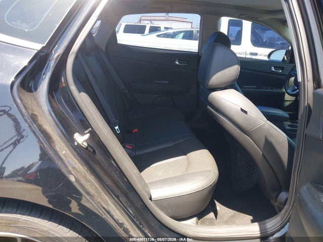 KIA Optima S 2019 5XXGT4L36KG365724 Image 8