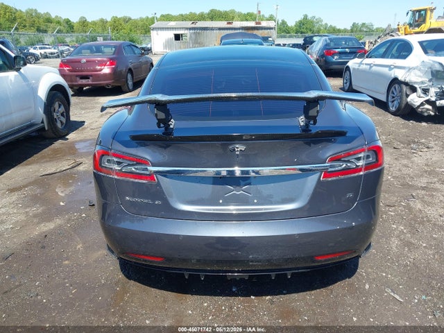 2018 Tesla Model S 100d/75d/p100d მანქანა იყიდება აუქციონზე, vin: 5YJSA1E20JF260388, აუქციონის ნომერი: 45071742