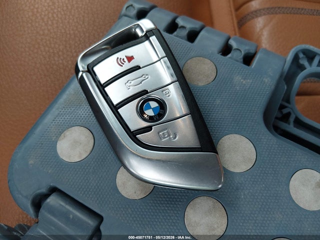 2020 Bmw 530i Xdrive მანქანა იყიდება აუქციონზე, vin: WBAJR7C01LWW70640, აუქციონის ნომერი: 45071751