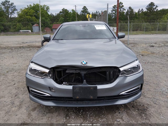 2020 Bmw 530i Xdrive მანქანა იყიდება აუქციონზე, vin: WBAJR7C01LWW70640, აუქციონის ნომერი: 45071751