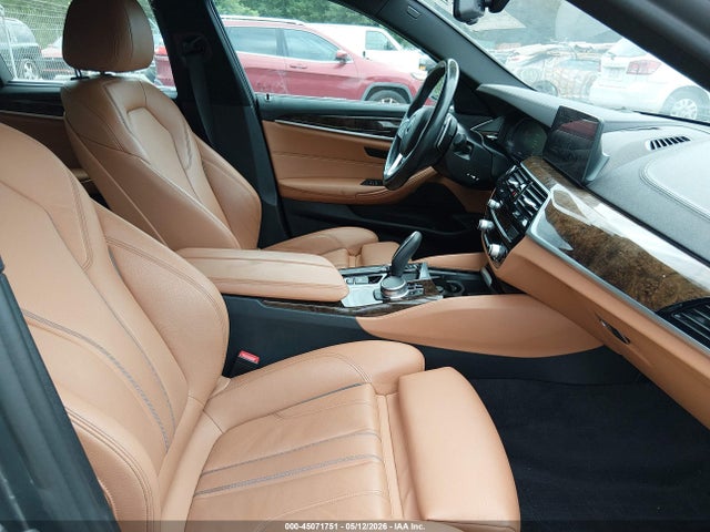 2020 Bmw 530i Xdrive მანქანა იყიდება აუქციონზე, vin: WBAJR7C01LWW70640, აუქციონის ნომერი: 45071751