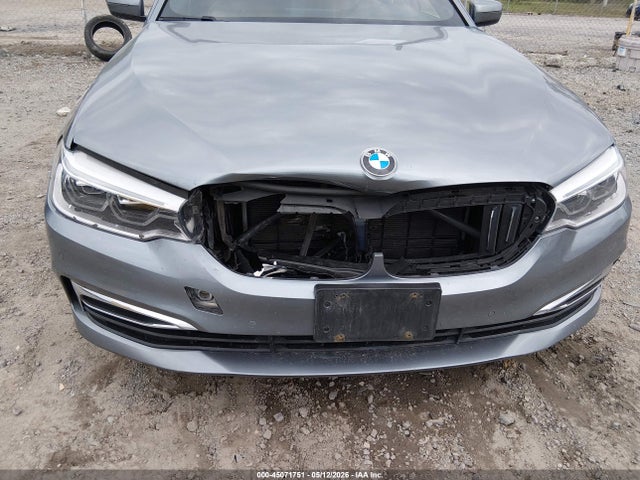 2020 Bmw 530i Xdrive მანქანა იყიდება აუქციონზე, vin: WBAJR7C01LWW70640, აუქციონის ნომერი: 45071751