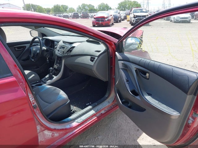 Auction sale of the 2016 Hyundai Elantra Se, vin: 5NPDH4AE3GH751117, lot number: 45071766