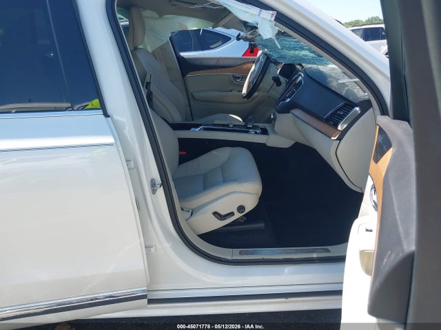 Продажа на аукционе авто 2022 Volvo Xc90 Recharge Plug-in Hybrid T8 Inscription Expression Extended Range 6p, vin: YV4H600Z3N1848677, номер лота: 45071778