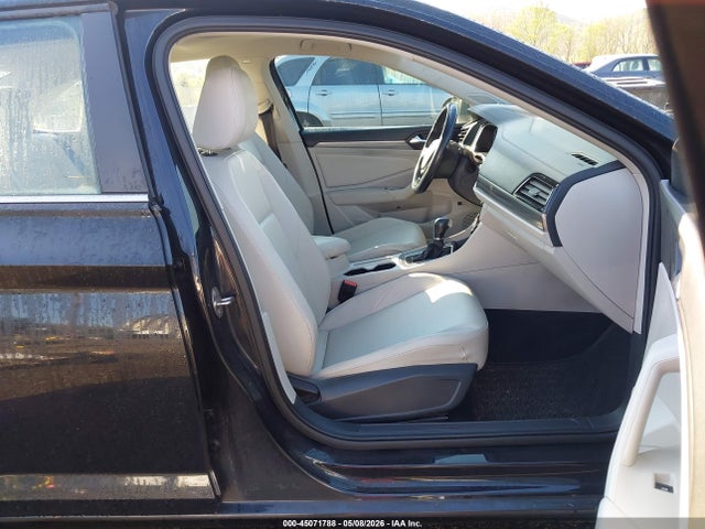 Продаж на аукціоні авто 2019 Volkswagen Jetta 1.4t Sel, vin: 3VWE57BU5KM048302, номер лоту: 45071788