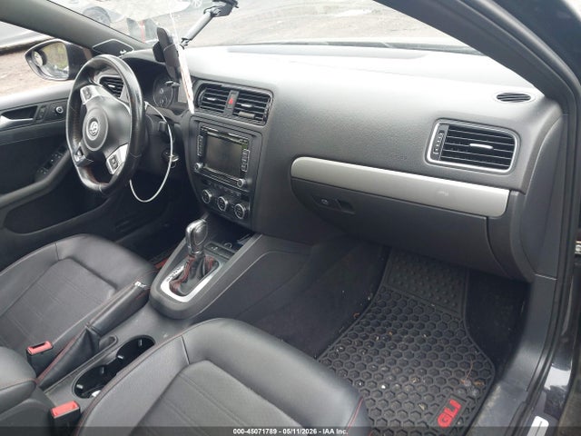 2013 Volkswagen Jetta Gli Autobahn მანქანა იყიდება აუქციონზე, vin: 3VW4A7AJXDM394136, აუქციონის ნომერი: 45071789