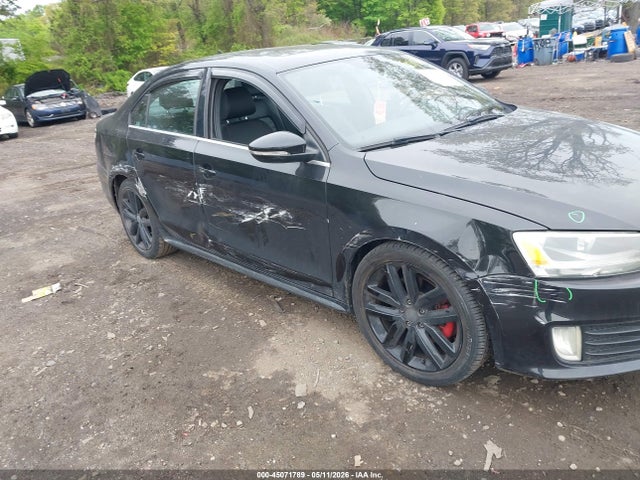 2013 Volkswagen Jetta Gli Autobahn მანქანა იყიდება აუქციონზე, vin: 3VW4A7AJXDM394136, აუქციონის ნომერი: 45071789
