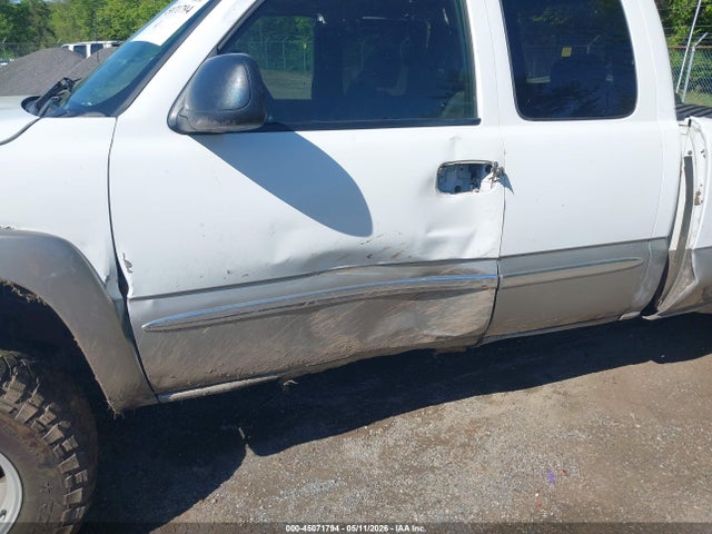 2003 Gmc Sierra 1500 Sle მანქანა იყიდება აუქციონზე, vin: 2GTEK19T331188279, აუქციონის ნომერი: 45071794