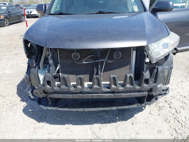 Продаж на аукціоні авто 2013 Toyota Highlander Base V6, vin: 5TDBK3EH1DS182877, номер лоту: 45071835