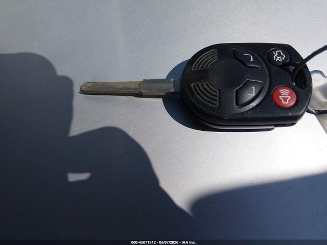 1FADP3F27GL338128 Ford FOCUS SE