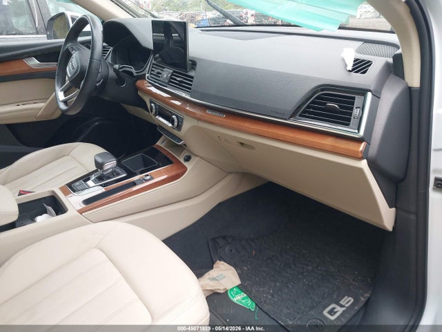 45071929 :رقم المزاد ، WA1BAAFY2M2012647 vin ، 2021 Audi Q5 Premium Plus 45 Tfsi Quattro S Tronic مزاد بيع