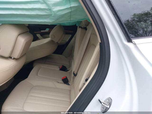 45071929 :رقم المزاد ، WA1BAAFY2M2012647 vin ، 2021 Audi Q5 Premium Plus 45 Tfsi Quattro S Tronic مزاد بيع