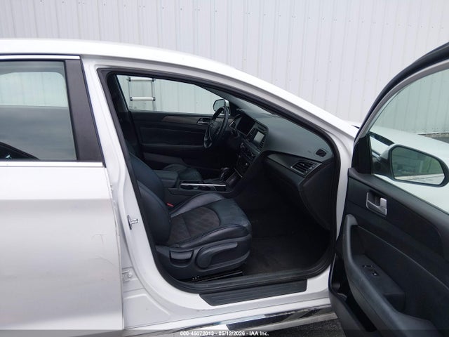 Продаж на аукціоні авто 2016 Hyundai Sonata Sport, vin: 5NPE34AF1GH268284, номер лоту: 45072013