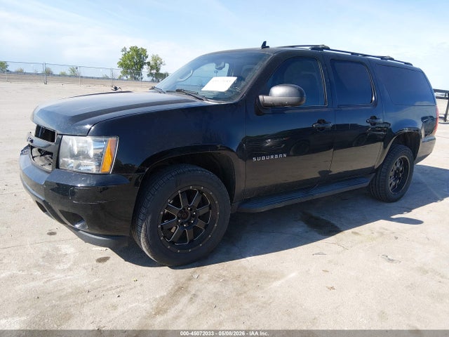 45072033 :رقم المزاد ، 1GNSKJE78DR230120 vin ، 2013 Chevrolet Suburban 1500 Lt مزاد بيع