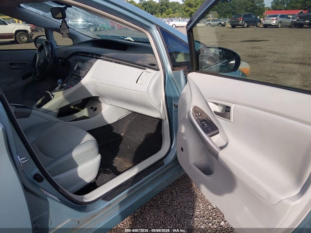 2013 Toyota Prius Four მანქანა იყიდება აუქციონზე, vin: JTDKN3DU3D1671705, აუქციონის ნომერი: 45072035